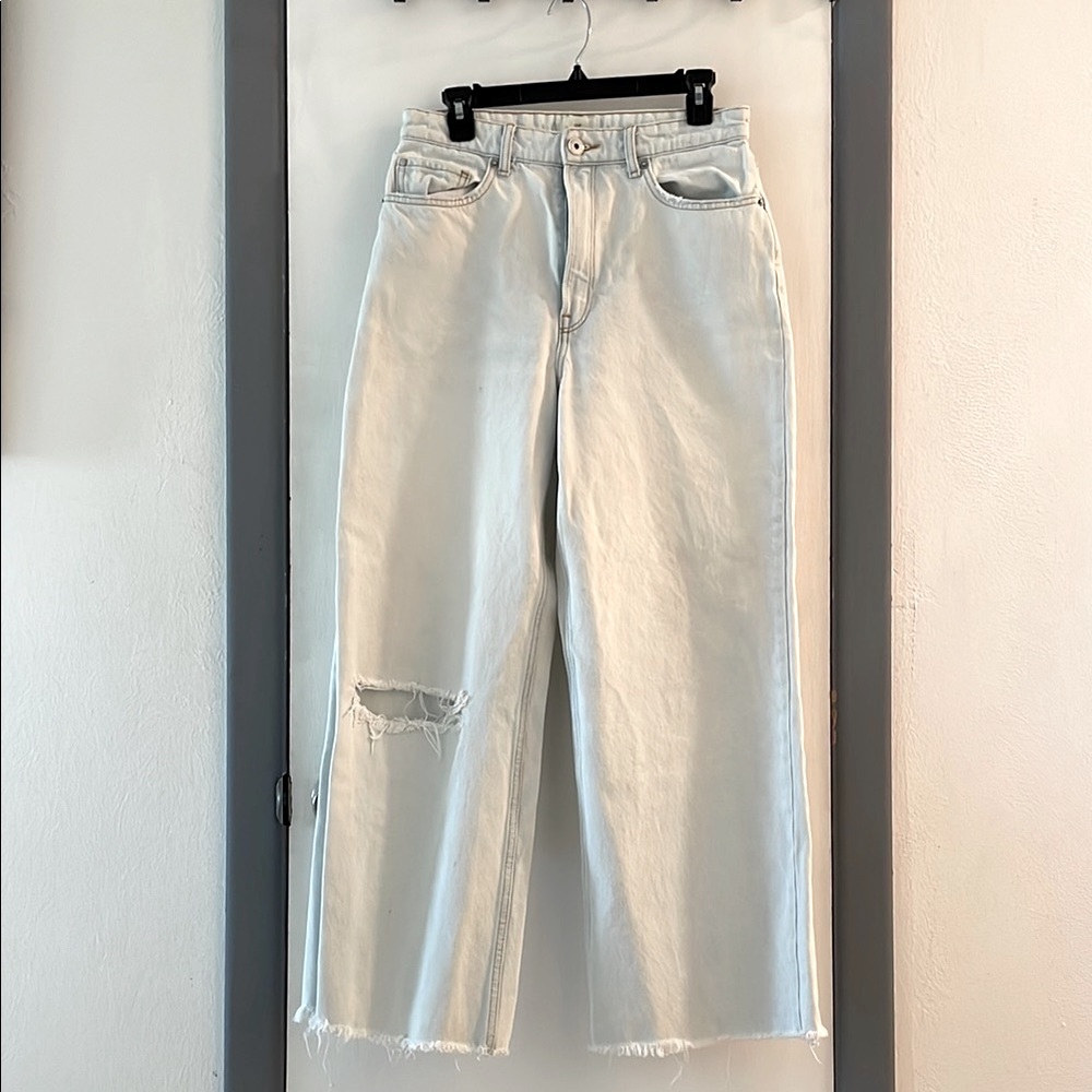 Women's light blue/white Distressed Jeans